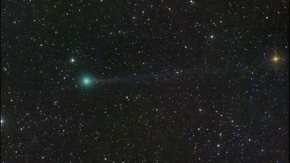 我们会看到一颗罕见的绿色彗星照亮天空吗？一位专家解释了西村彗星会带来什么