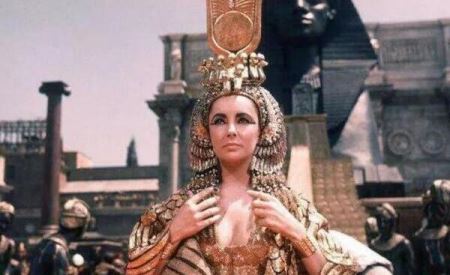 世界上第一个埃及女王是哪位：哈特谢普苏特，在位21年