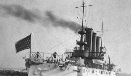 世界上最早采用涡轮引擎的装甲舰 1897年英国的“无畏”号