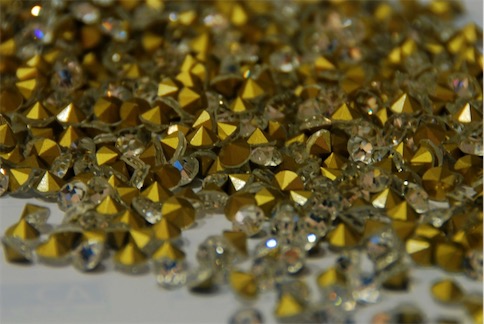 世界最大的白钻 香港拍卖会出现118克拉椭圆形白钻