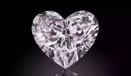 世界上最大心形钻石 118克拉心形钻石Graff Venus 核桃大小