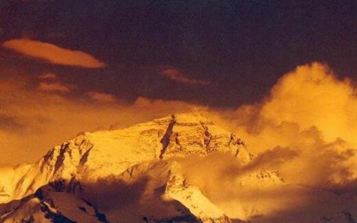 世界上最恐怖的山 卡瓦格博峰至今无人登顶