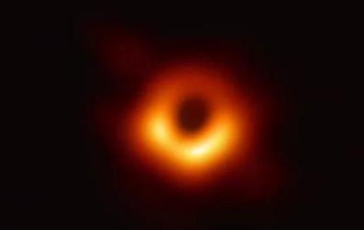 人类历史首张黑洞照片 来自全球30多个研究所的科学家共同努力