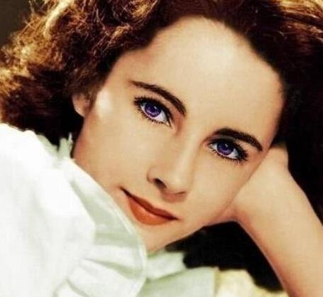 世界上最罕见的眼睛，伊丽莎白·泰勒的紫色眼睛世间难有