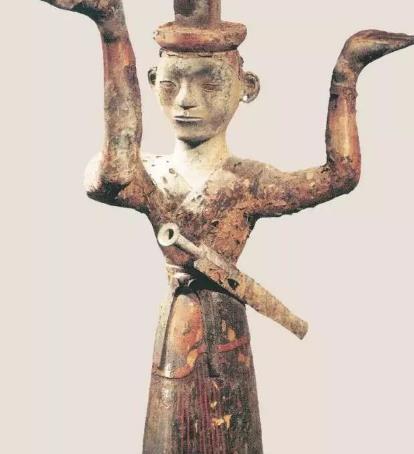 世界首次发现的钟虡铜人 1978年湖北出土铜人形立柱