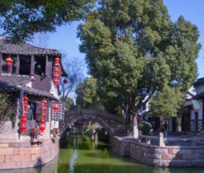 中国十大著名古镇排行榜，周庄古镇、同里古镇文化底蕴深厚