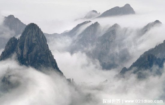 横看成岭侧成峰侧远近高低各不同是什么山，江西九江的庐山