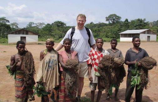 世界上最矮小的民族，非洲袖珍民族平均身高1米3