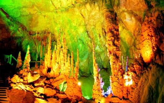 世界景观最完备的溶洞 织金洞全洞容积达500万立方米