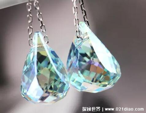 施华洛世奇卖的到底是水晶还是玻璃，特殊玻璃制成的假水晶