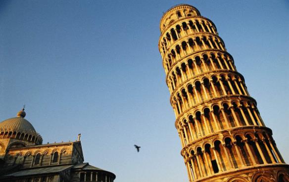 世界上最危险的建筑之意大利比萨斜塔 意大利比萨斜塔倾斜的原因