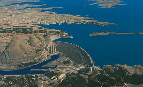 世界第一大坝在哪里？世界上十座最大的水坝