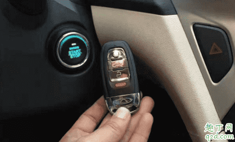 汽车钥匙快没电了仪表盘会提示吗 汽车钥匙电池电量怎么看3
