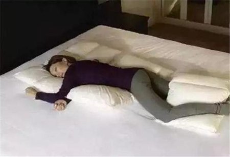 孕妇睡觉是不是一定要左侧卧（孕期只能左侧卧）(11)