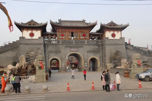 西安白鹿原旅游风景区（西安投资过亿的人造景区）(1)