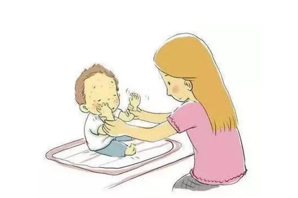 婴儿湿疹要好的症状有哪些 婴儿湿疹要涂保湿霜吗