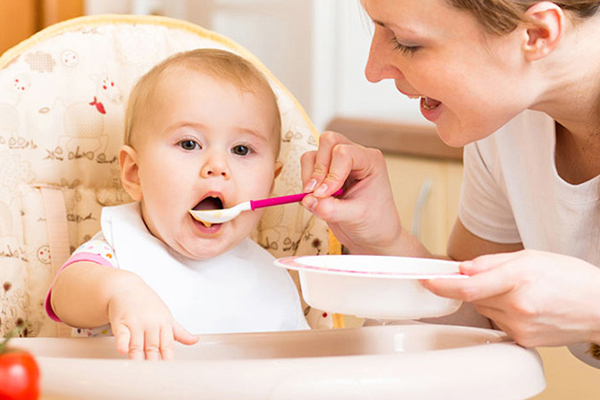 四个月婴儿米粉怎么选 补铁米粉是首选