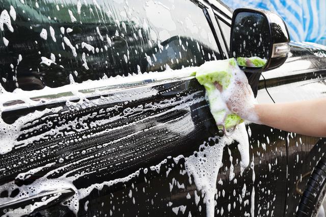 冬天洗车的好处和坏处（这几个误区一定要幸免）(3)