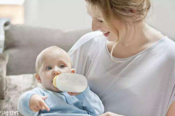 宝宝戒奶不喝奶粉怎么办 要想解决先找对原因
