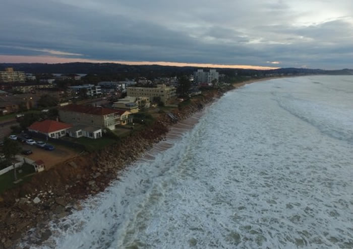 海滩侵蚀：卫星揭示气候循环如何影响海岸线