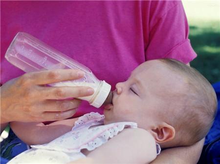 母乳性黄疸需要一直停母乳吗（宝宝得了母乳性黄疸）(2)