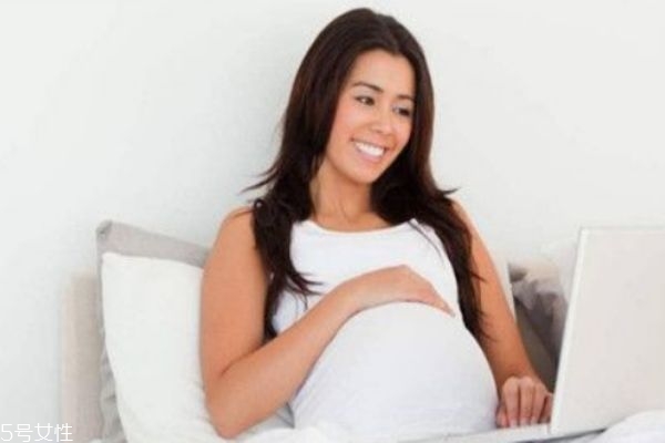 孕妇湿气重吃什么 减少盐分摄入
