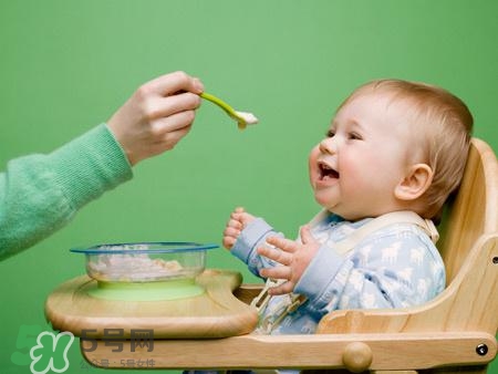 六个月宝宝辅食食谱 六个月辅食吃什么