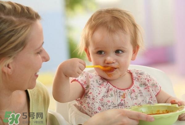 六个月宝宝辅食食谱 六个月辅食吃什么