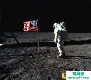 阿波罗11号返回地球后宇航员阿姆斯特朗开始相信上帝了