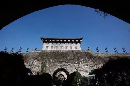 中国最诡异城门，修一次塌一次，高人用一宝物镇压，千年不倒！真相还有哪些？
