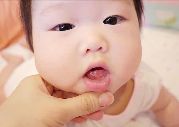 婴儿枕秃是因为缺钙还是其他原因（宝宝枕秃盗汗是缺钙吗）(2)