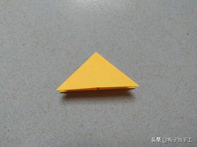 儿童折纸简单手工鱼（简单四步就能折一条燕鱼）(3)