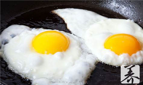 鸡蛋和生粉能做什么吃