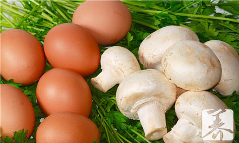 鸡蛋和生粉能做什么吃