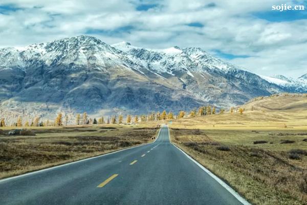 新疆自驾游要准备多少预算？2024必看新疆旅游费用预算攻略